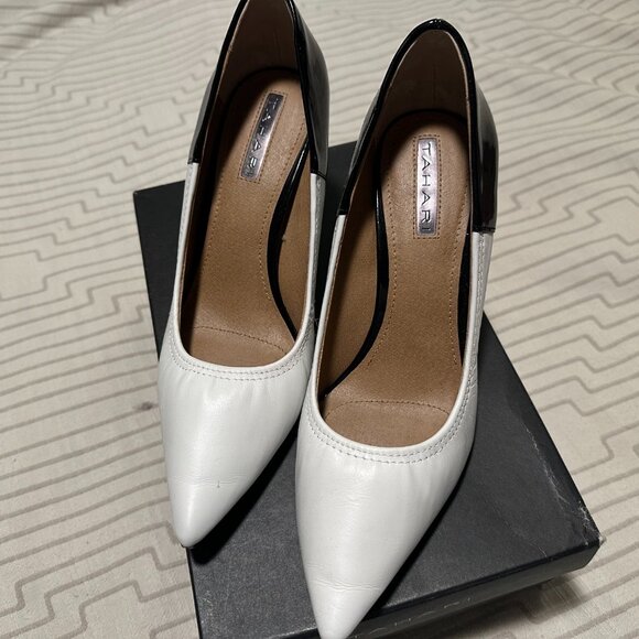 Women's Tahari Black/White Pointed Toe Pumps Size 7.5 - Picture 2 of 2